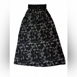 Long flowy Maxi skirt